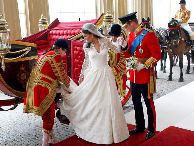 queen elizabeth wedding tiara. Queen Elizabeth#39;s wedding