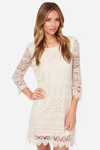 Crochet, S'il Vous Plaît? Cream Lace Dress