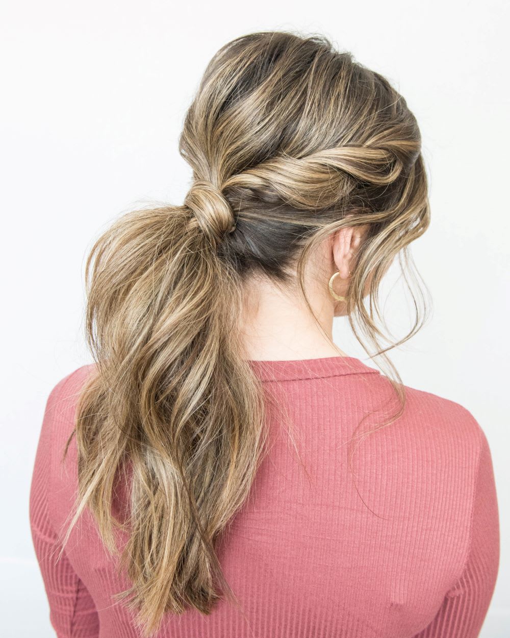 Ponytail Tutorial Get A Cute Twisted Low Pony Lulus Com Fashion Blog