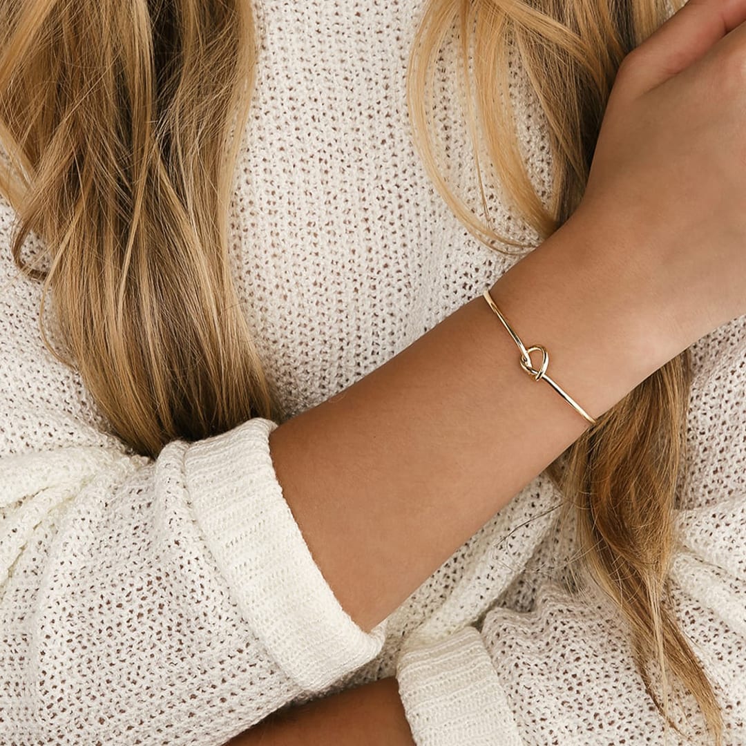 gold bracelet with knot