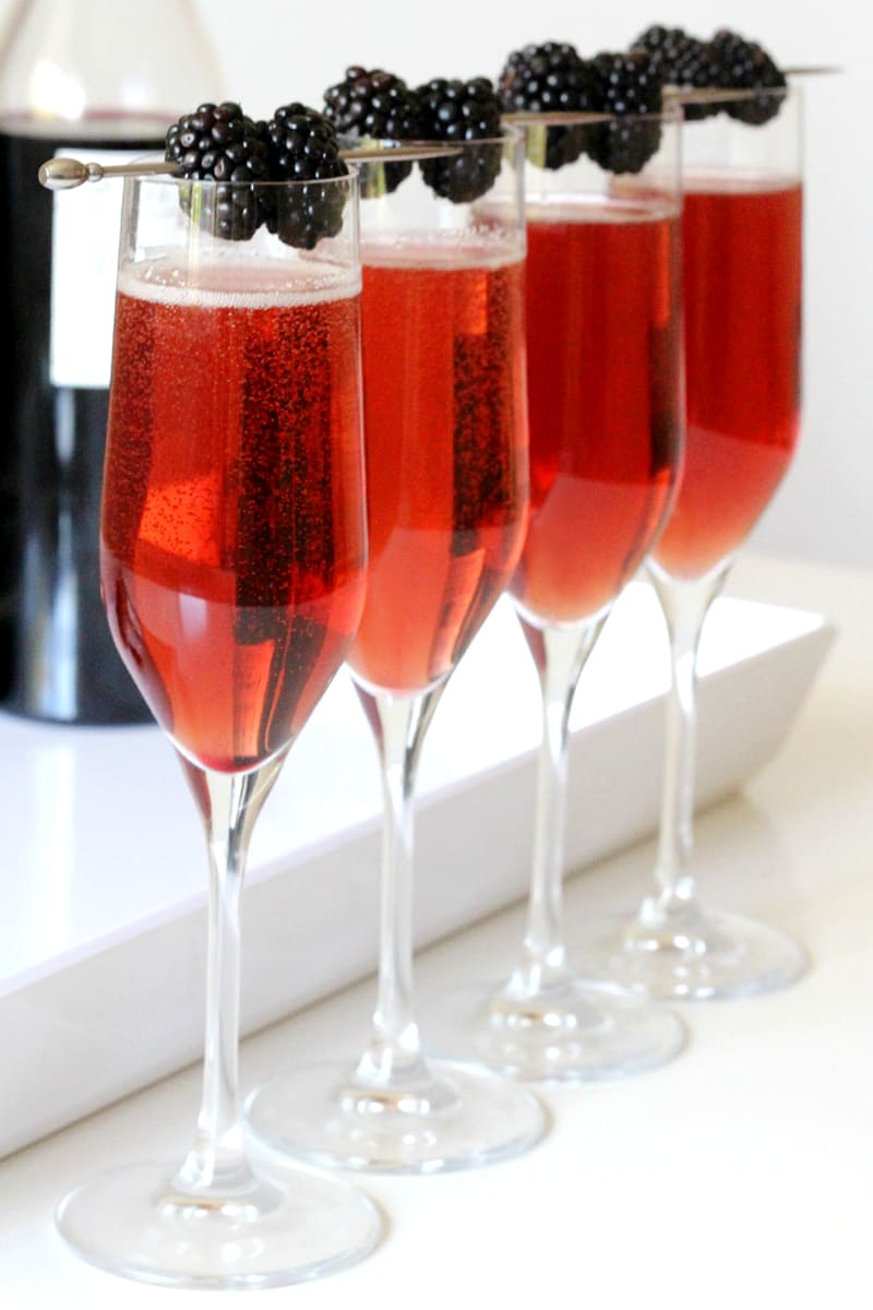 Kir Royale Cocktail Recipe - Lulus.com Fashion Blog