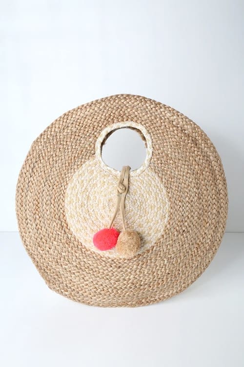round straw tote with pom pom