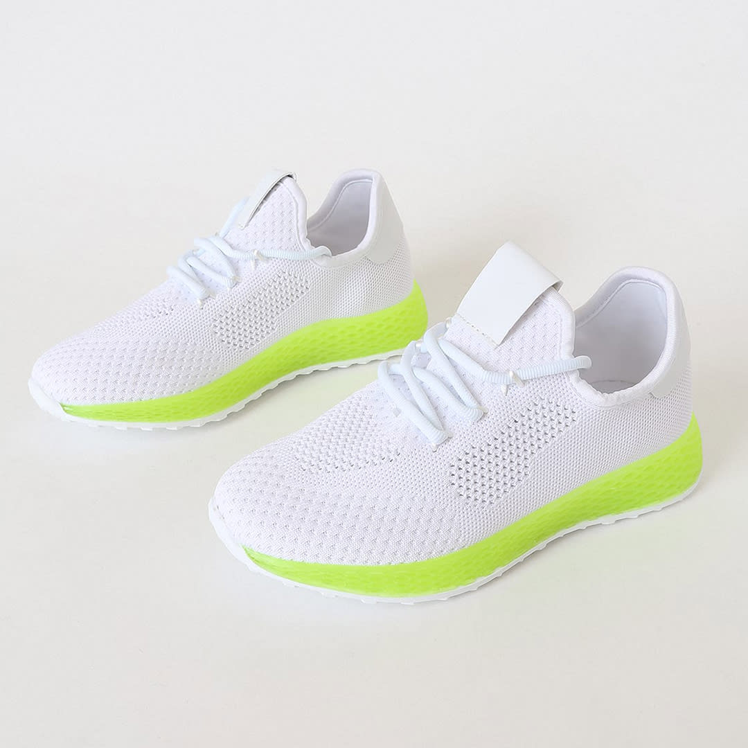 sneakers that come in wide widths