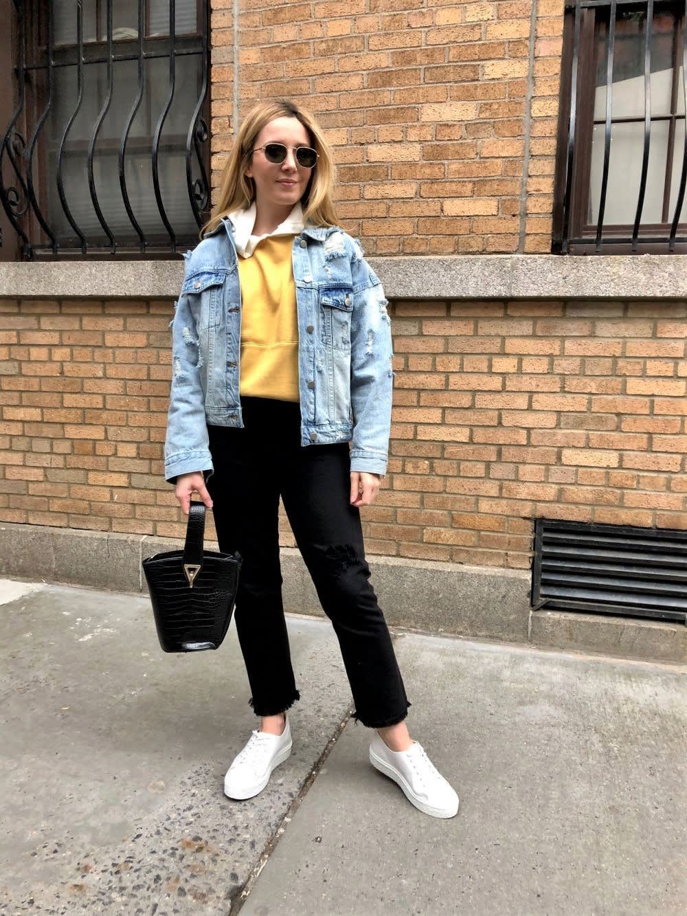 How To Wear A Denim Jacket: 7 Outfit Ideas To Try This Season - Lulus.com  Fashion Blog