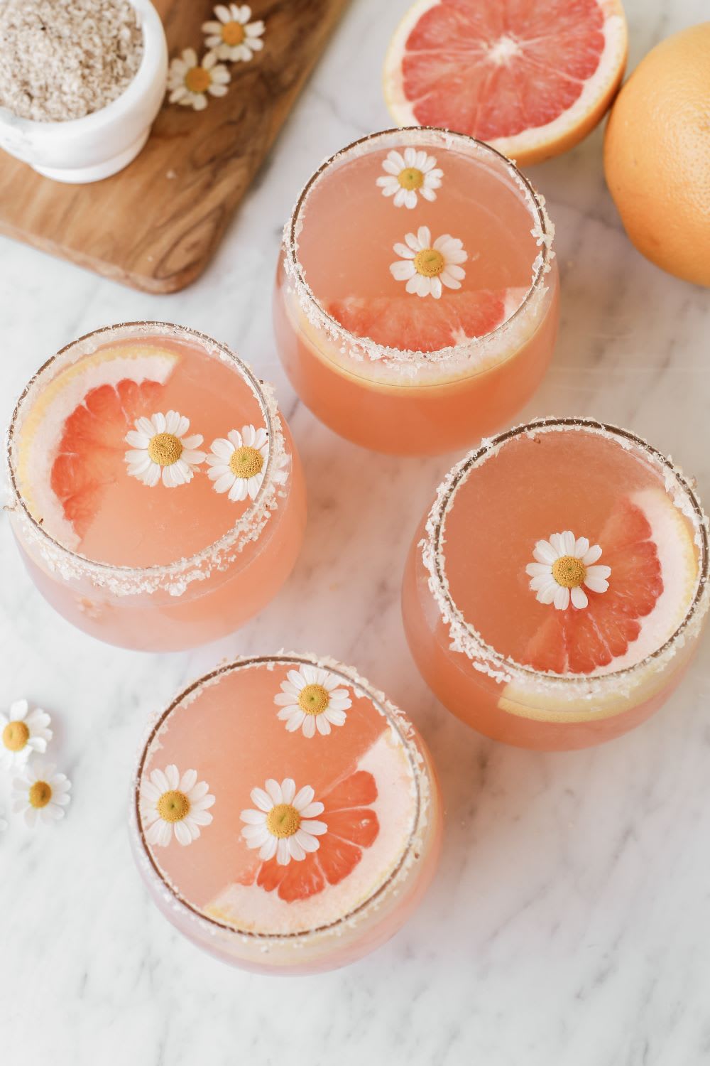 grapefruit mezcal paloma: mezcal paloma recipe: best paloma recipe: paloma drink recipe: mezcal drinks: best paloma recipe