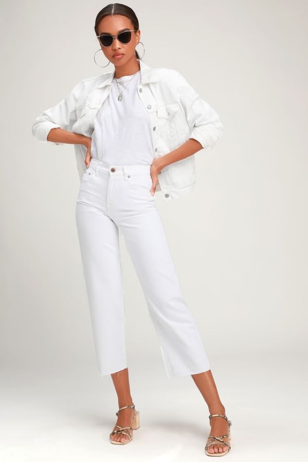 white jeans -list of summer essentials - wardrobe essentials - wardrobe checklist- summer capsule wardrobe - closet essentials