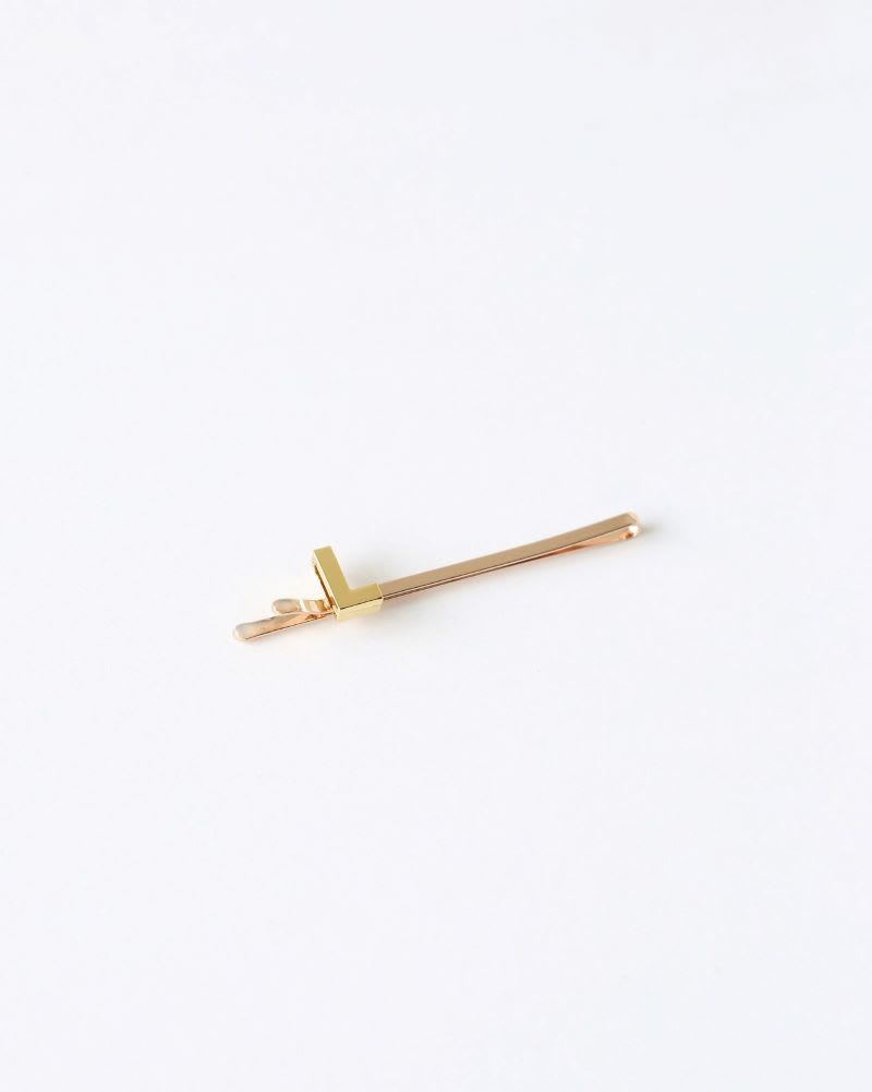 step 1 of gold hair pins tutorial to show how to make diy hair clips and diy hair accessories