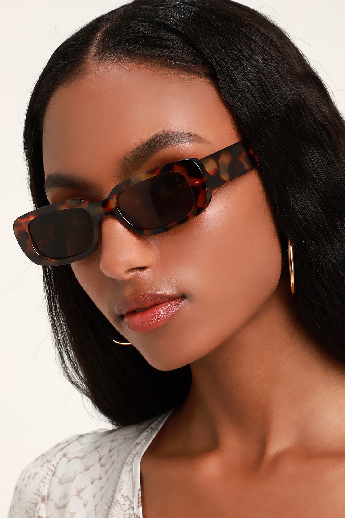 skinny tortoise small sunglasses to show types of sunglasses shapes