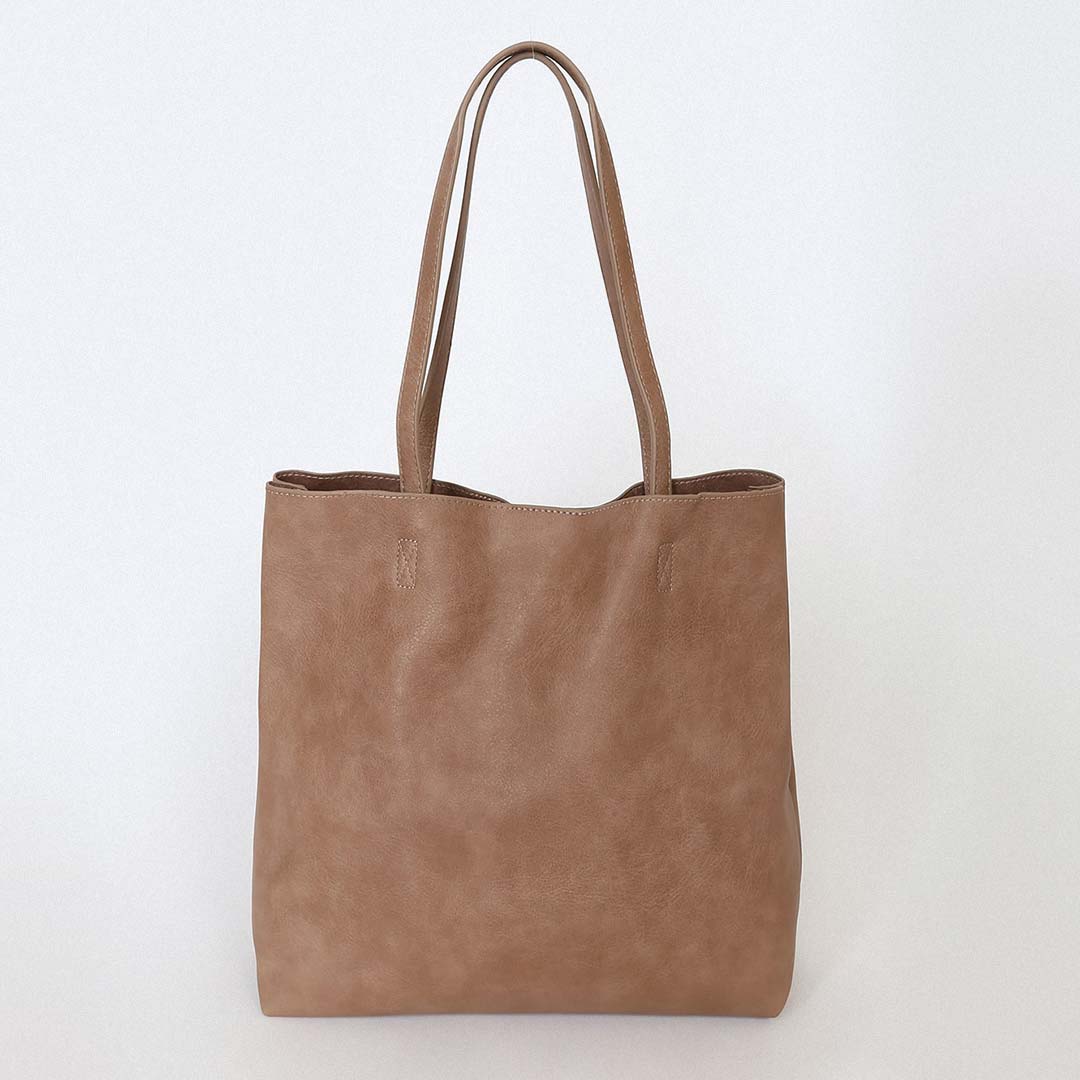 tan tote bag