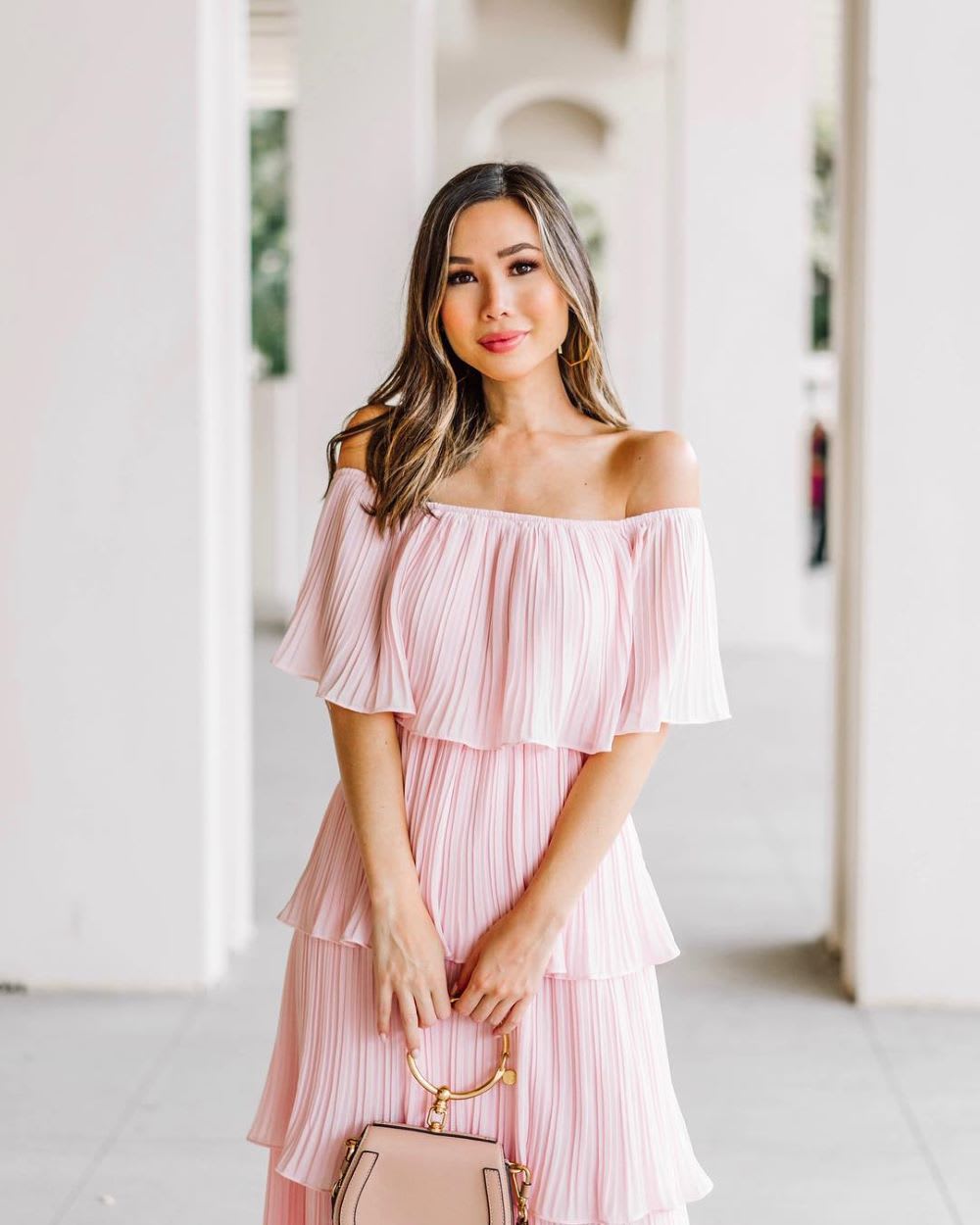 Dresses to Wear to a Beach Wedding: The Complete Guide - Lulus.com Fashion  Blog