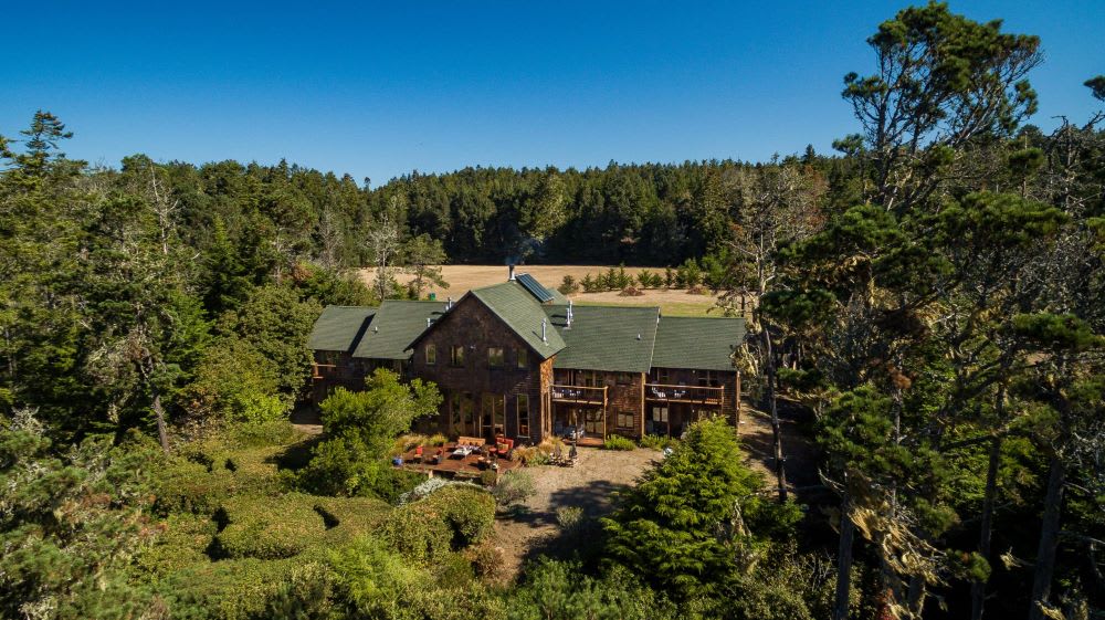 aerial view of brewery gulch inn 