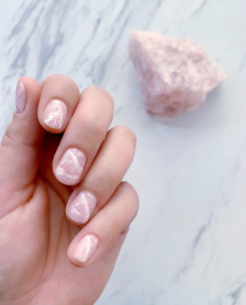 c.clawsss on Instagram: “🌺🌺🌺🌺🌺🌺🌺 - Set Details Pink marble w/ gold  flakes ✨ Long Cof… | Long acrylic nails coffin, Pink acrylic nails, Summer  acrylic nails