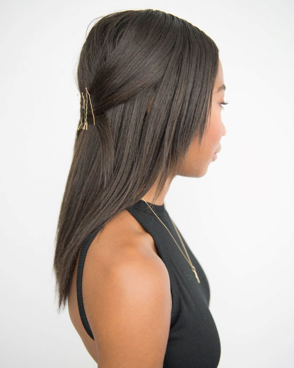 How To Wear The Bobby Pin Hairstyle Trend Lulus Com Fashion Blog
