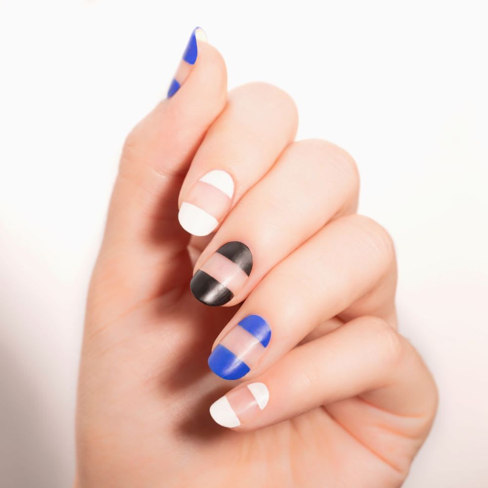 Try a Negative Space Striped Manicure to Up Your Nail Game This Season ...