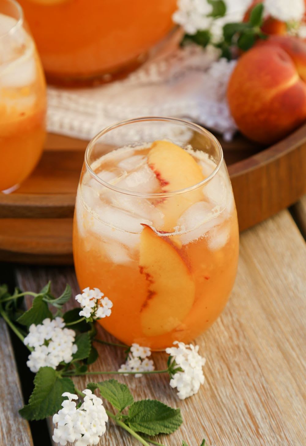This Vodka Lemonade Recipe is Just *Peachy* - Lulus.com ...