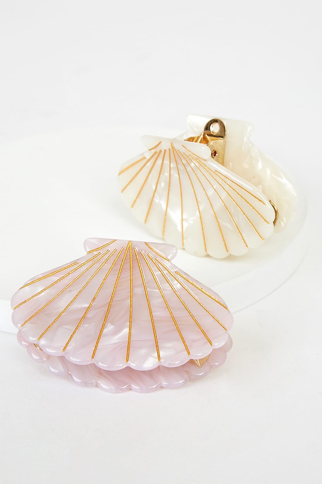 mauve and ivory shell hair clips for boho beach bride
