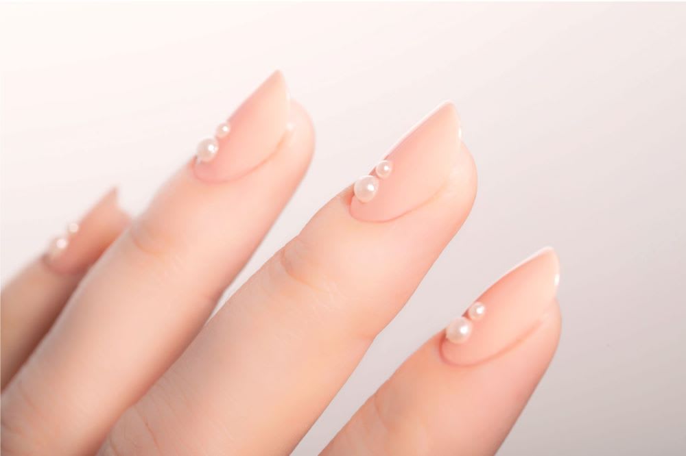 2. Pinterest: Pearl Nail Art - wide 11