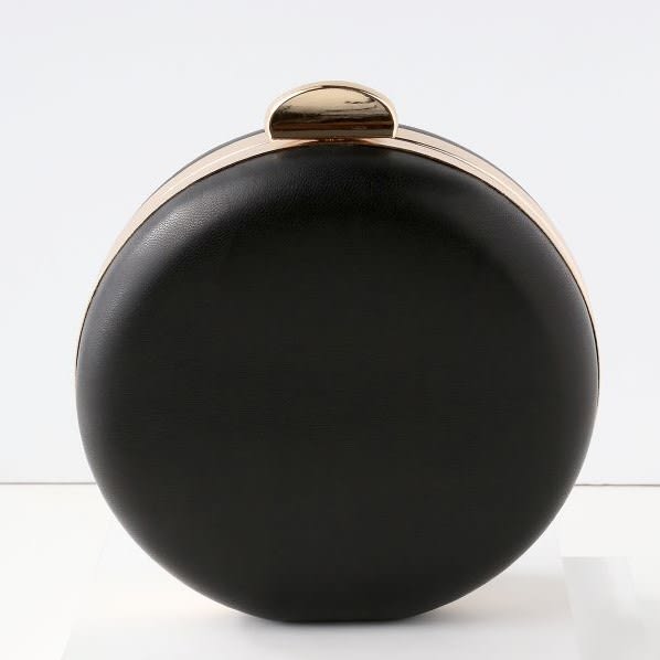 black round clutch