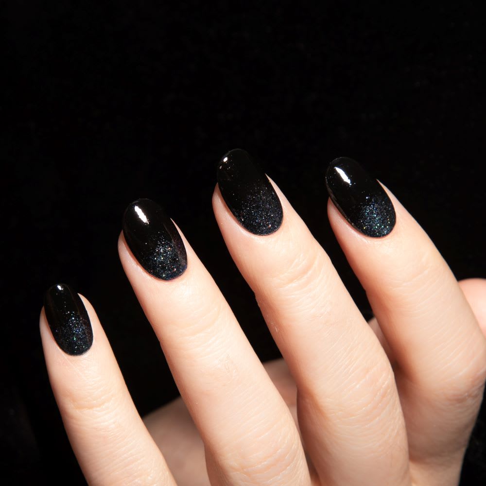 Black Glitter Nails:These Halloween Nails Are Spooky-Chic - Lulus.com ...