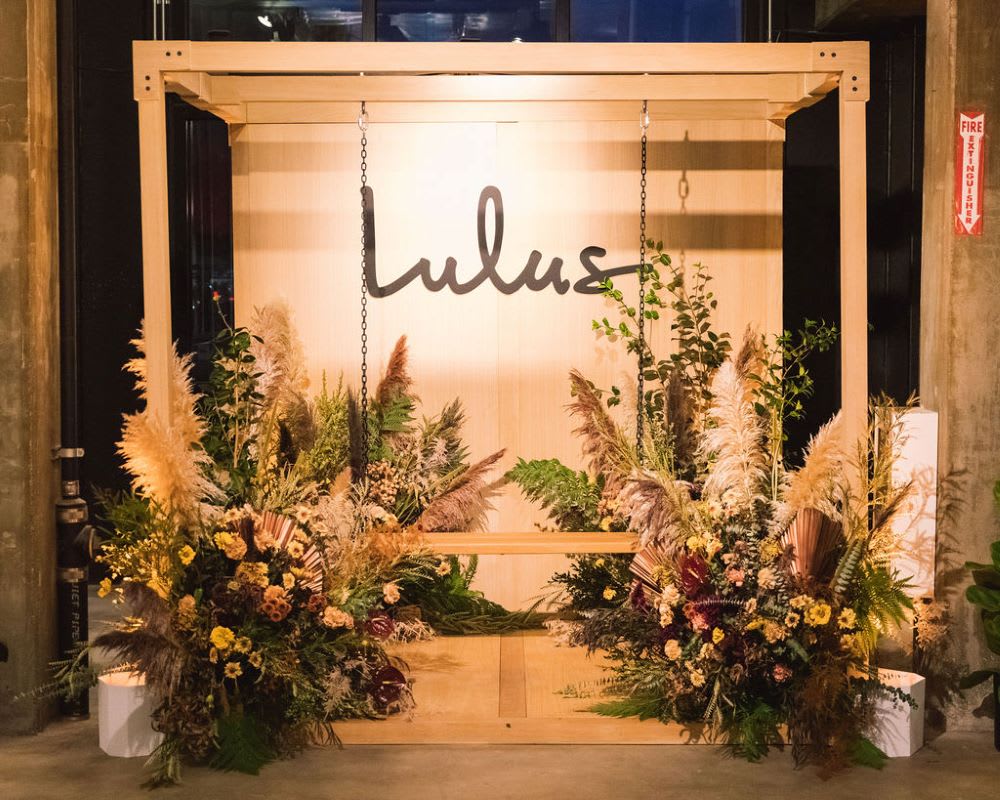 lulus los langeles swing with flowers