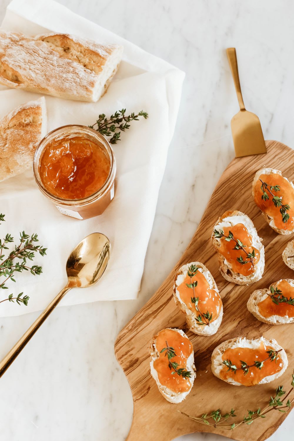 crostini recipe for friendsgiving food ideas
