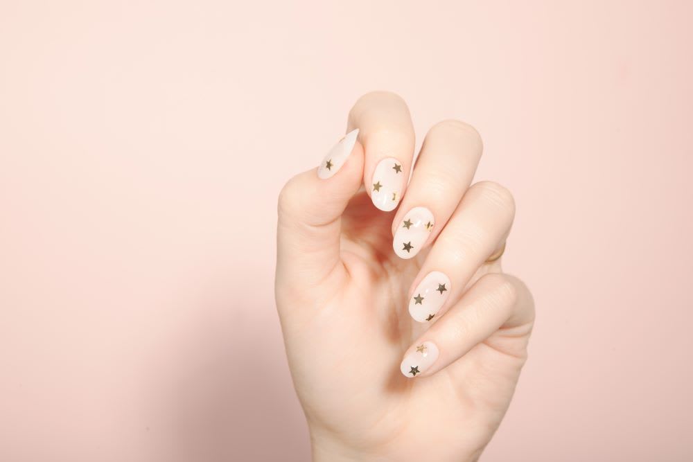 nail design with stars