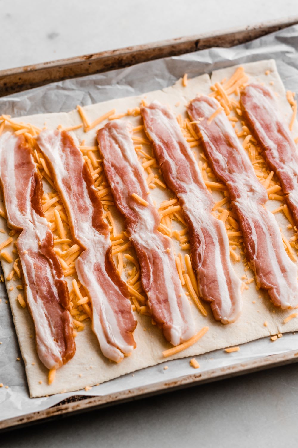 Super Bowl Dishes: Cheesy Bacon Puff Pastry Twists- Lulus.com Blog
