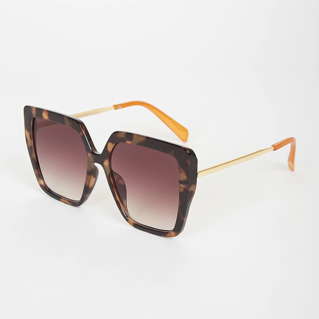 brown tortoise oversized sunglasses
