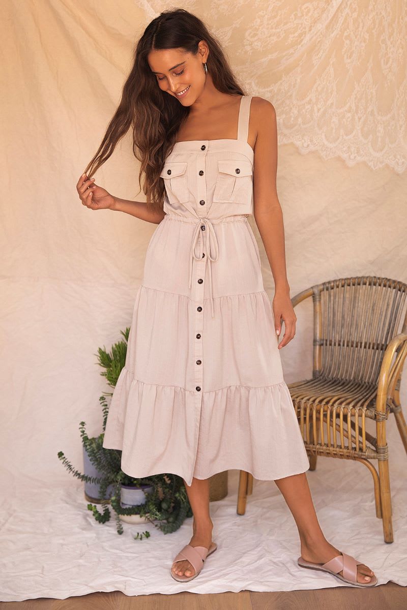 Flowy Dresses For Summer: Staycation Staples - Lulus.com Fashion Blog