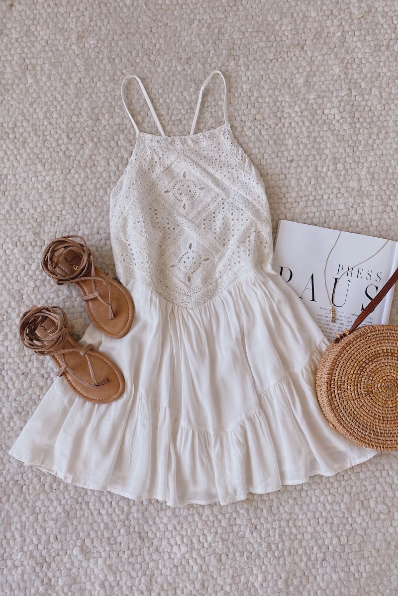 Flowy Dresses For Summer: Staycation Staples - Lulus.com Fashion Blog