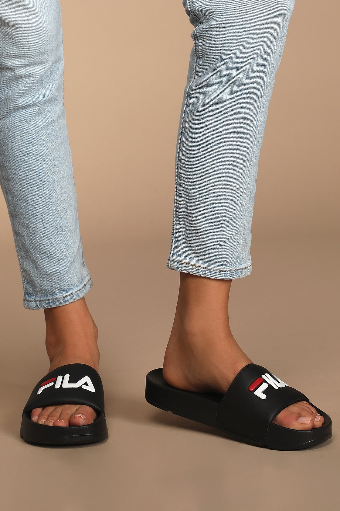 black pool slide sandals