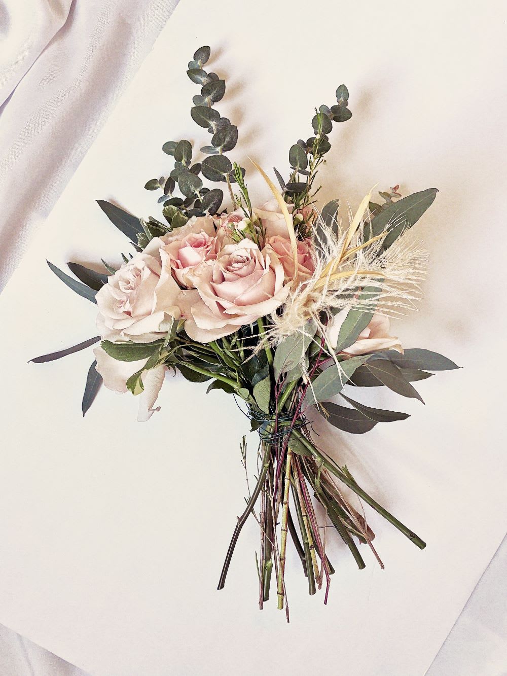 wrapping DIY bouquets for weddings