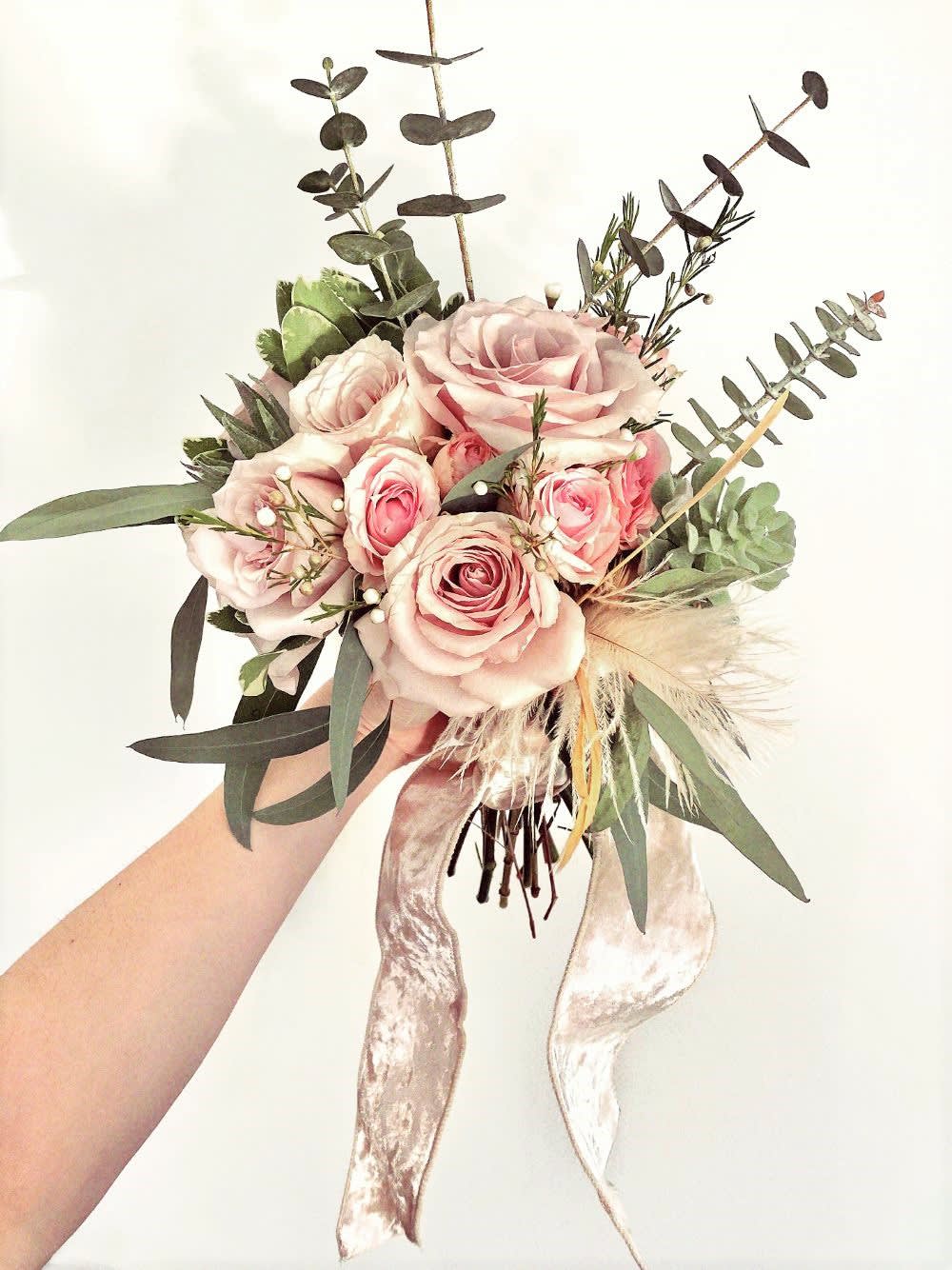 DIY bouquets for weddings example 