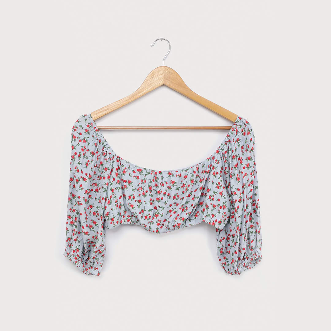 blue floral puff sleeve crop top