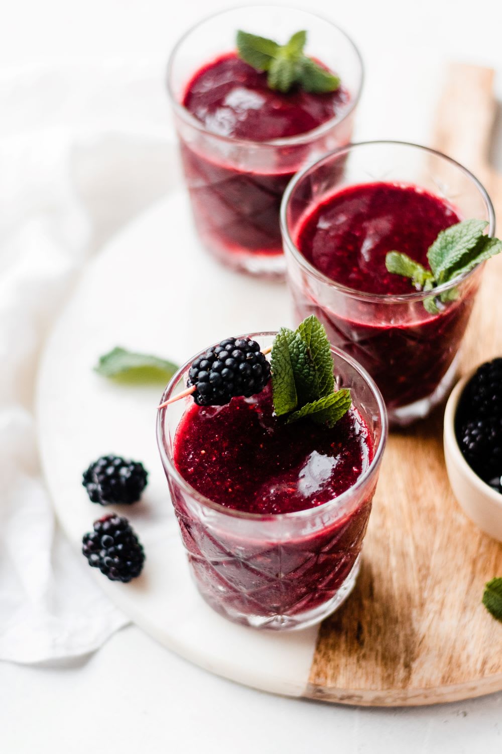 wine slushies with moscato and blackberries