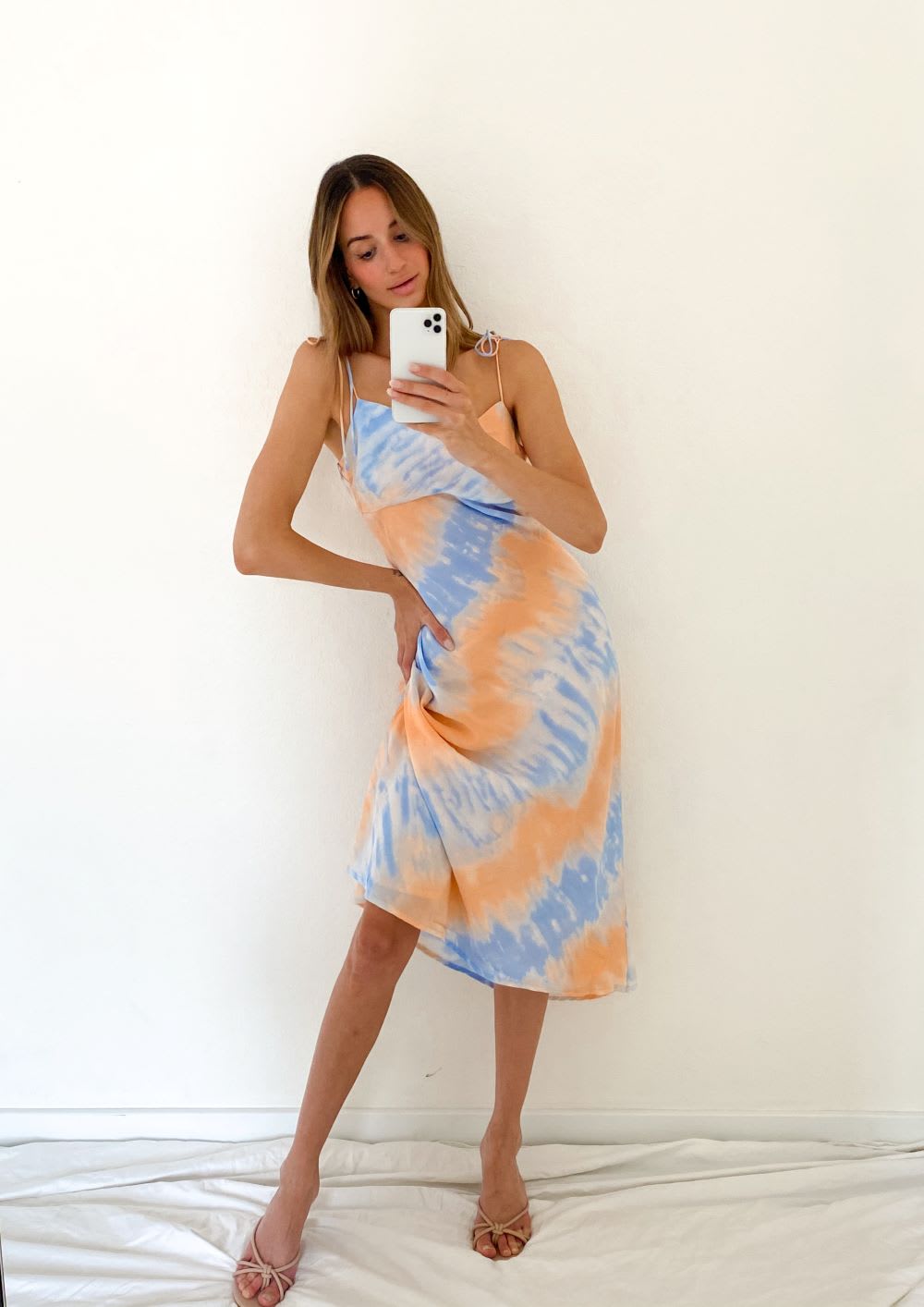 Tie dye kaftan dress by Nuichan