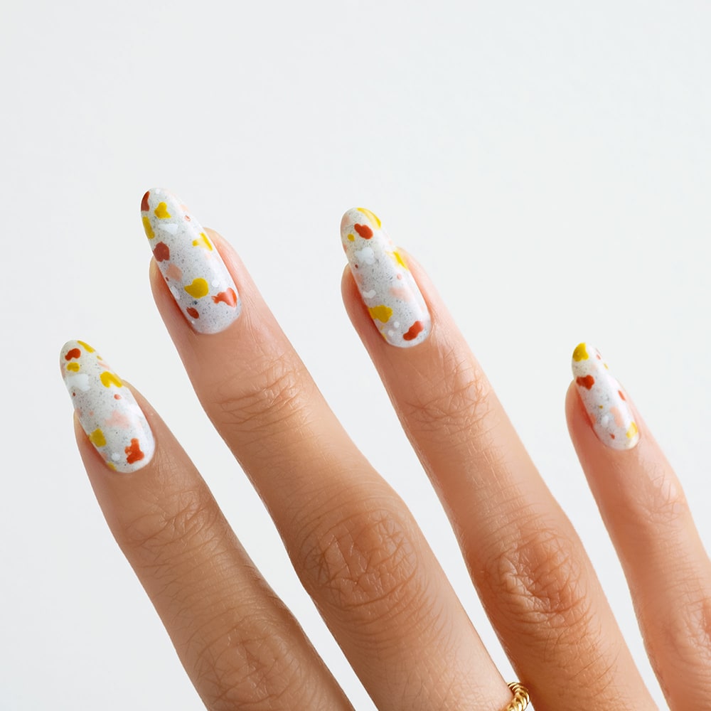 2020 nail trend of terrazzo