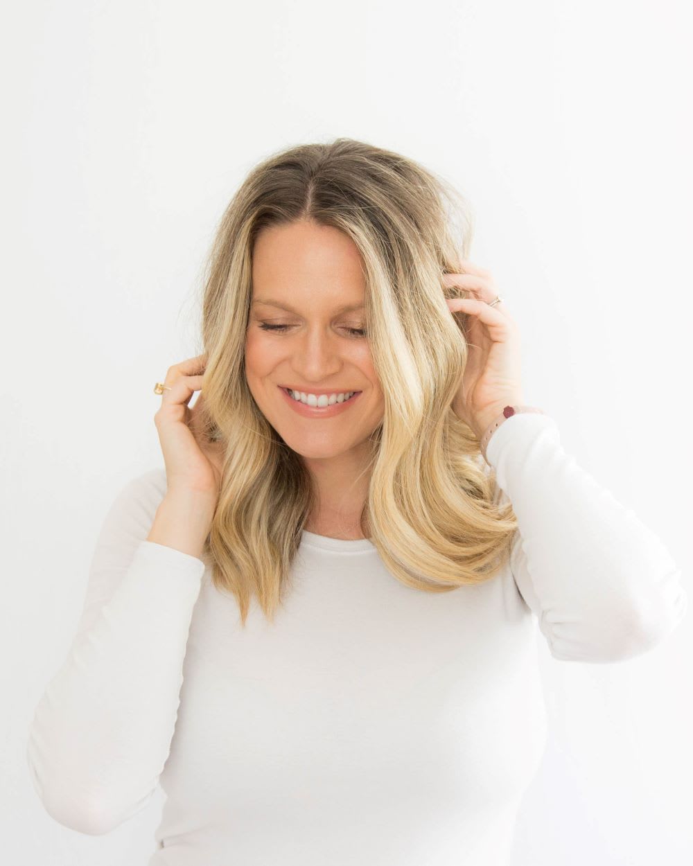 How To Wear A Middle Part Hairstyle 3 Ways Fashion Blog How To Wear A Middle Part Hairstyle 3 Ways Fashion Blog