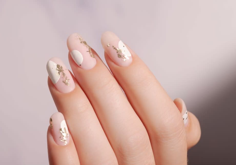 Shine On Your Big Day With Bridal Foil Nail Art Fashion Blog