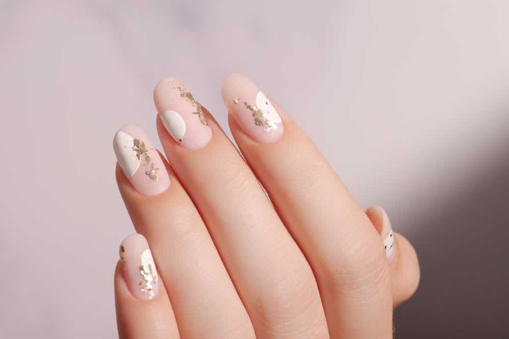 White and Gold Foil Nails - wide 8
