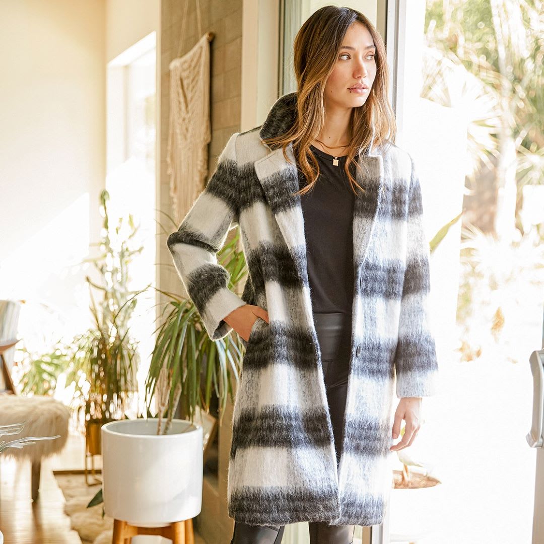 Cute Winter Coats Jackets That Make a Major Statement Lulus Fashion Blog