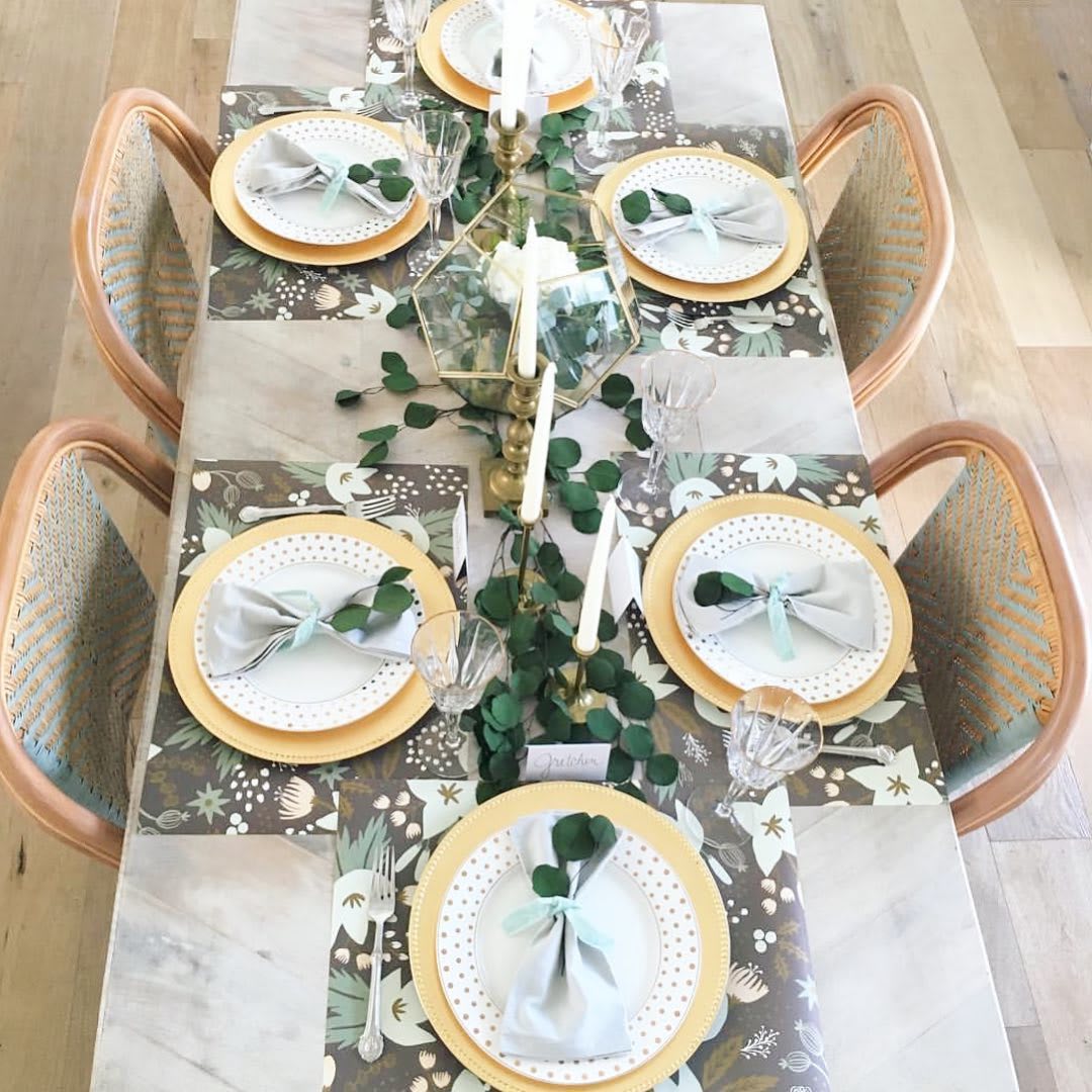 crafty thanksgiving tablescape from gretchen black