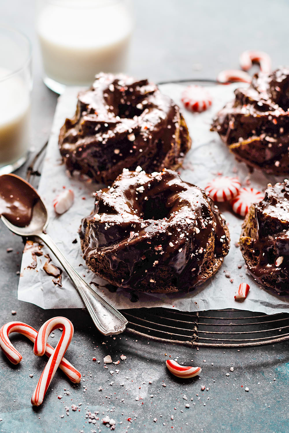Mini Chocolate Bundt Cake With Cream Cheese Frosting
