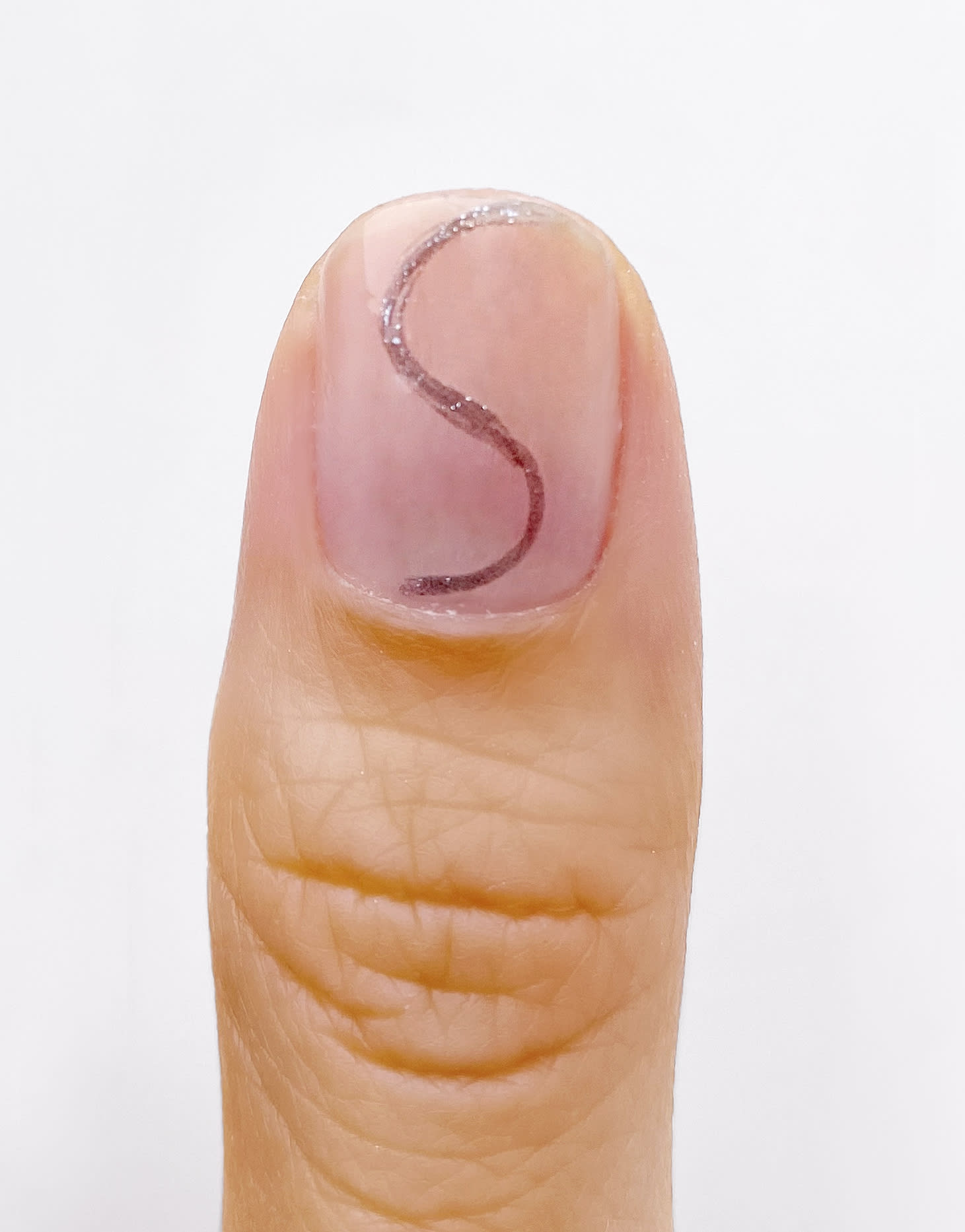 s curve step 1 of yin yang nails tutorial