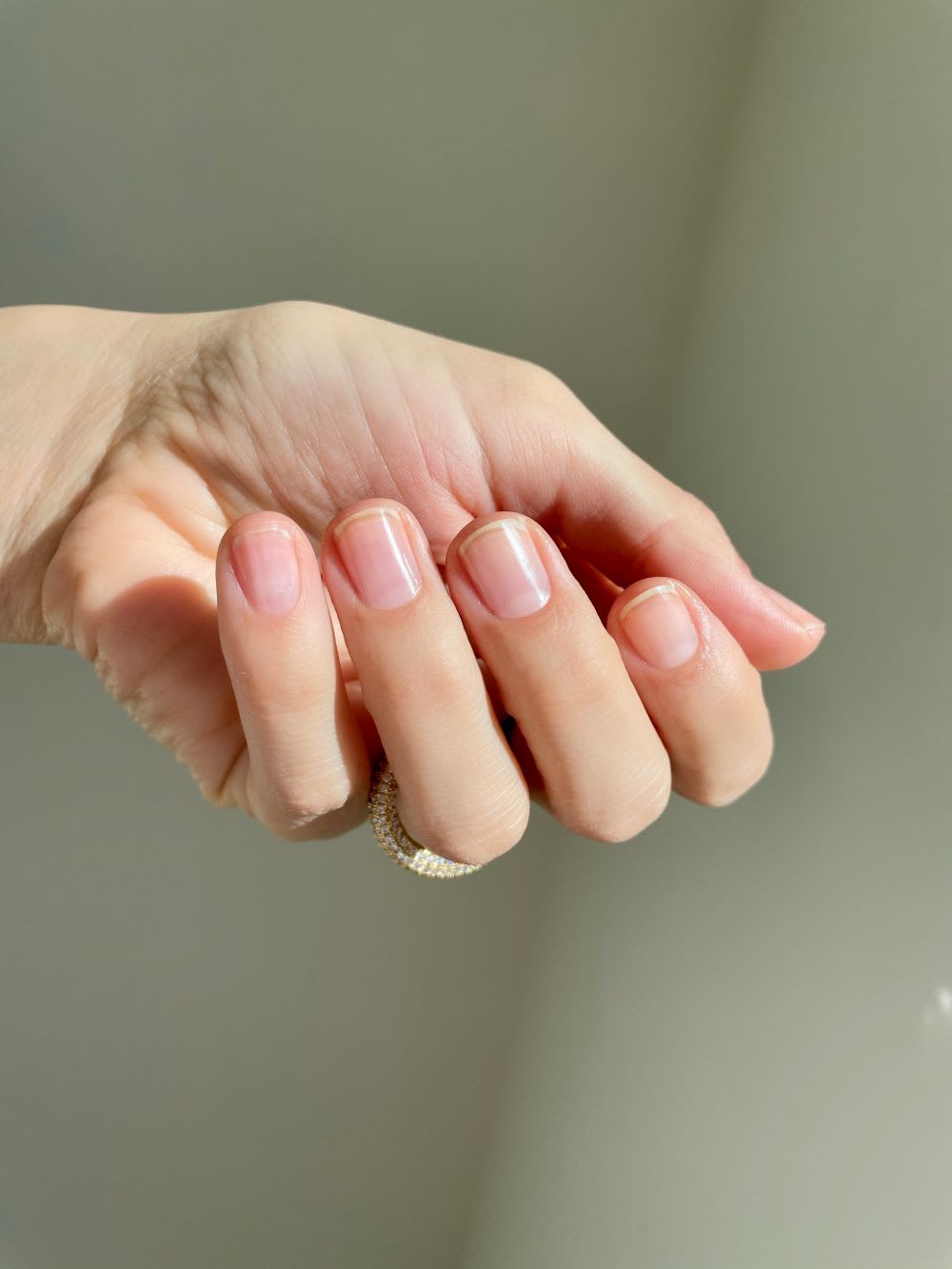 How To Get The Clean Girl Aesthetic Manicure – Bio Sculpture