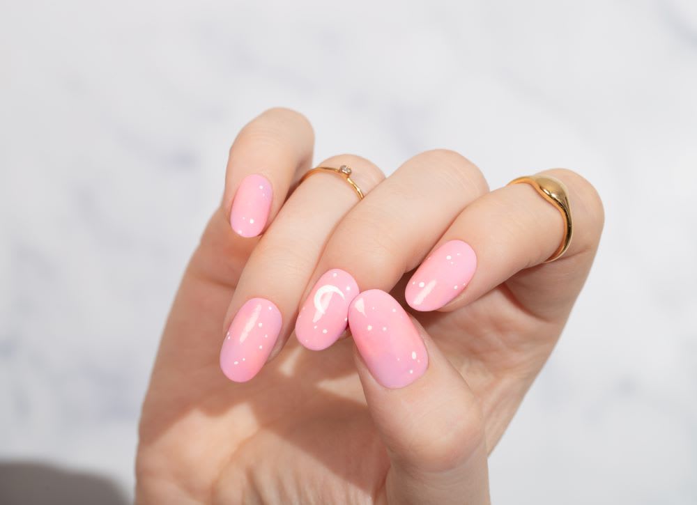 Dreamy Aesthetic Nails Tutorial - Lulus.com Fashion Blog