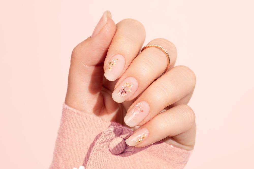 Gold sakura flower Nail Art Sticker/ DIY Tips Guides Transfer Stickers –  MakyNailSupply
