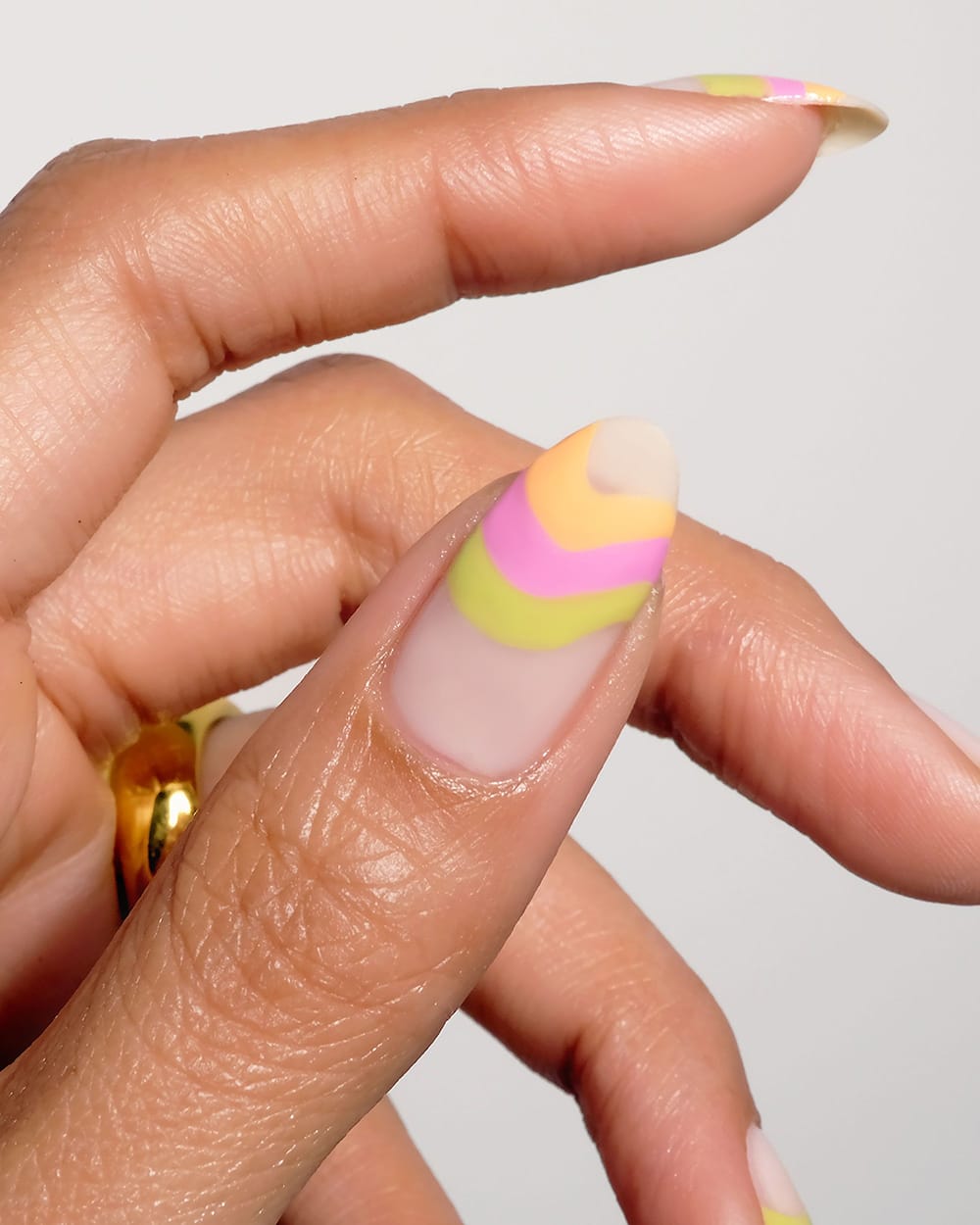How to DIY Retro Nails With Bright Wavy Designs Fashion Blog How to DIY Retro Nails With Bright Wavy Designs Fashion Blog