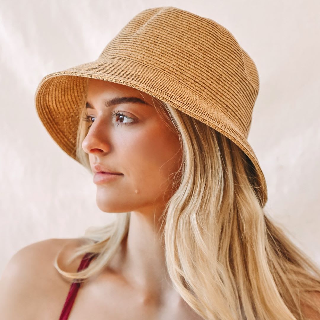 tan straw bucket hat