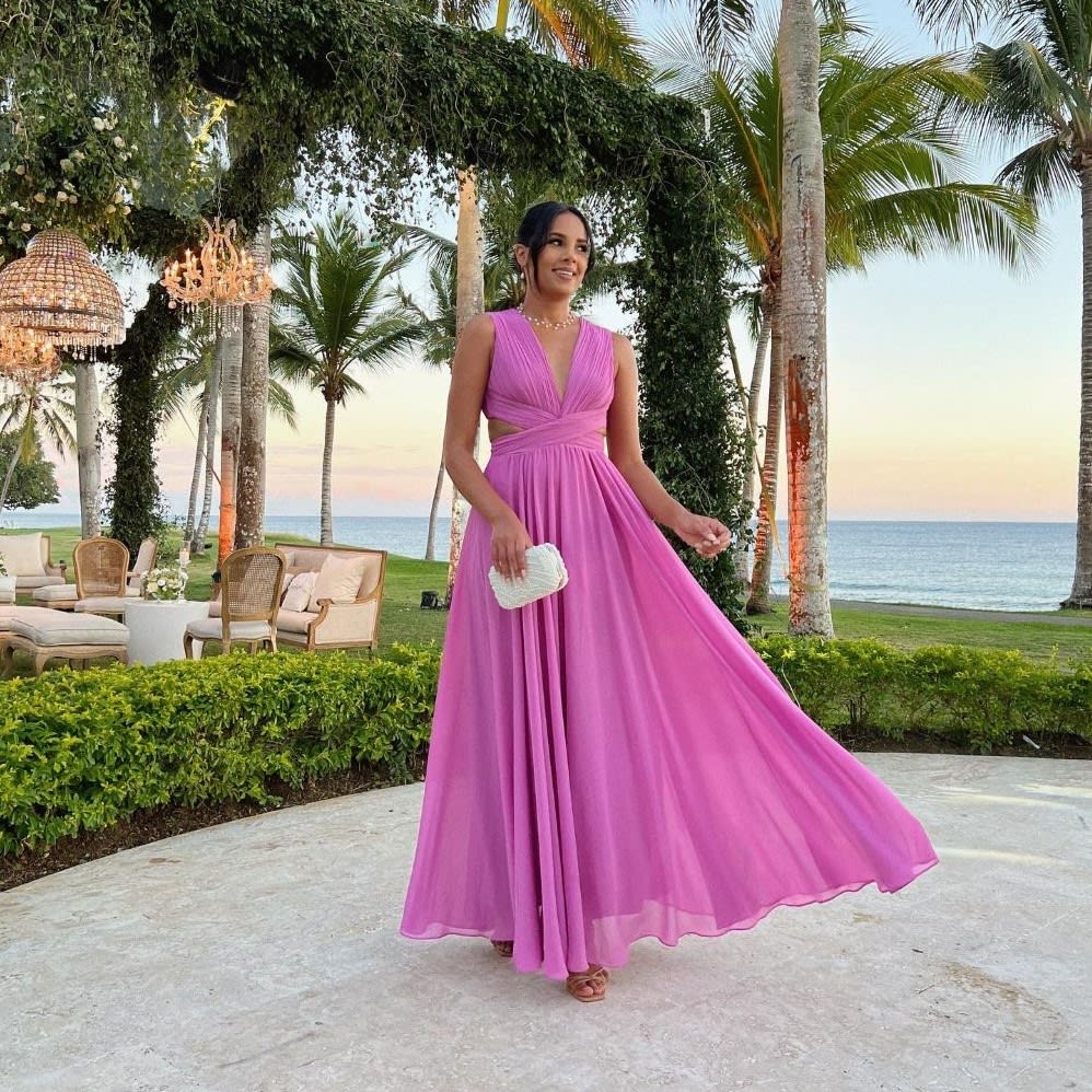 Lulus Babe Nathalie Muñoz on Fall Trends, Hispanic Heritage Month, and